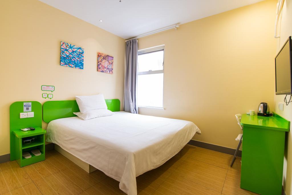 Hi Inn Shenyang Fengtian Street Exterior photo